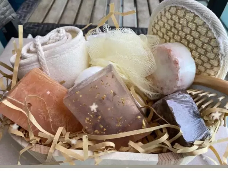 HOT PROCESS SOAP MAKING SESSION