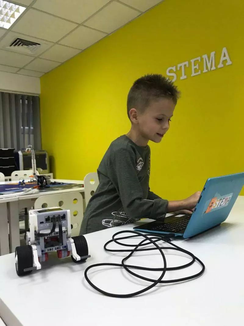 Robotics using EV3 Mindstorm