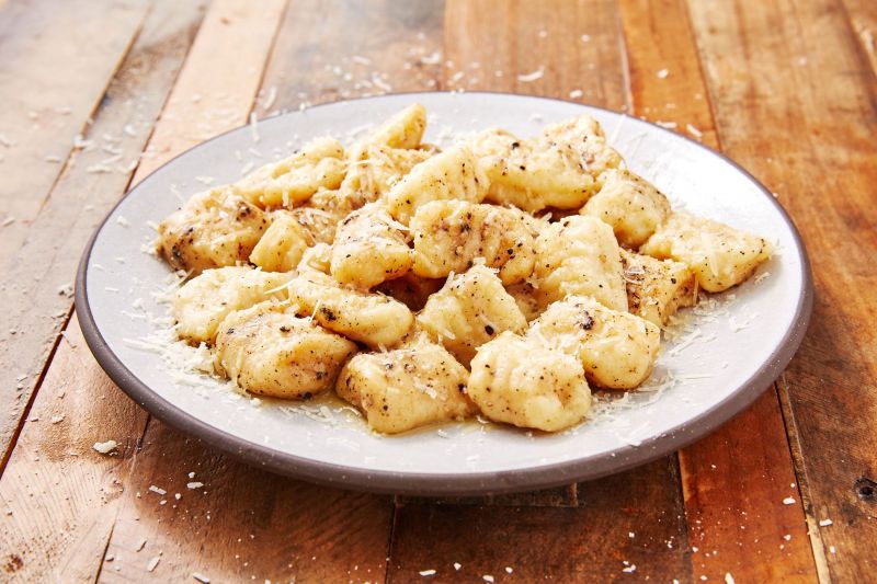 WORLD CUISINE: ITALIAN COOKING CLASS (PRIVATE)